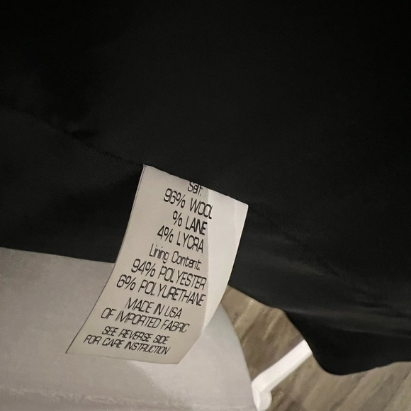 Theory Black Tailored Blazer with Notched Lapels - Picture 9 of 12